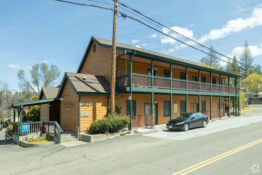 2021 Smith Flat Rd, Placerville, CA à vendre - Photo principale – Image 3 sur 36