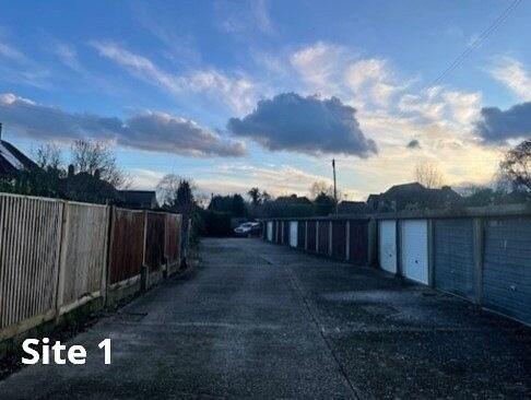 Multiple Garages in West Sussex portefeuille de 7 biens à vendre sur LoopNet.fr Photo de l’immeuble– Image 1 sur 8