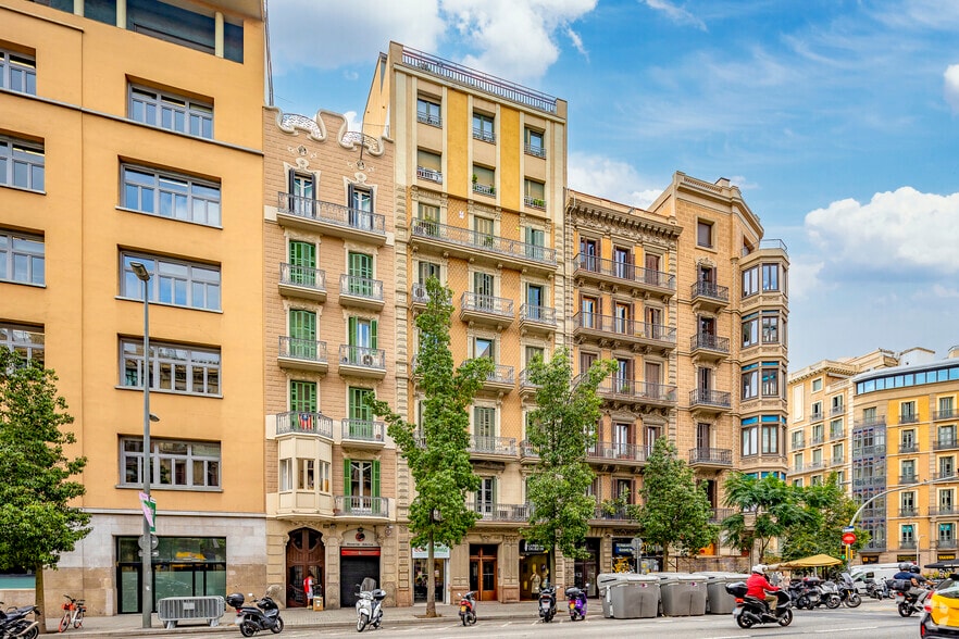 Carrer d'Aragó, 240, Barcelone, Barcelona à vendre - Photo principale – Image 1 sur 2