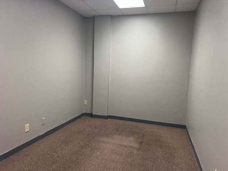 232 N Main St, Marysville, OH à louer - Photo de l’immeuble – Image 3 sur 17