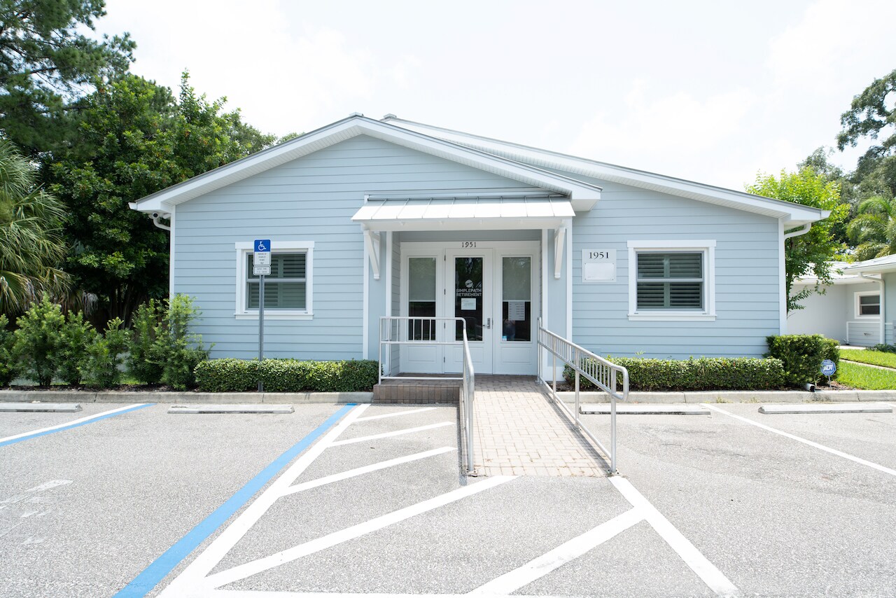 1951 Nebraska Ave, Palm Harbor, FL à louer Photo de l’immeuble– Image 1 sur 5