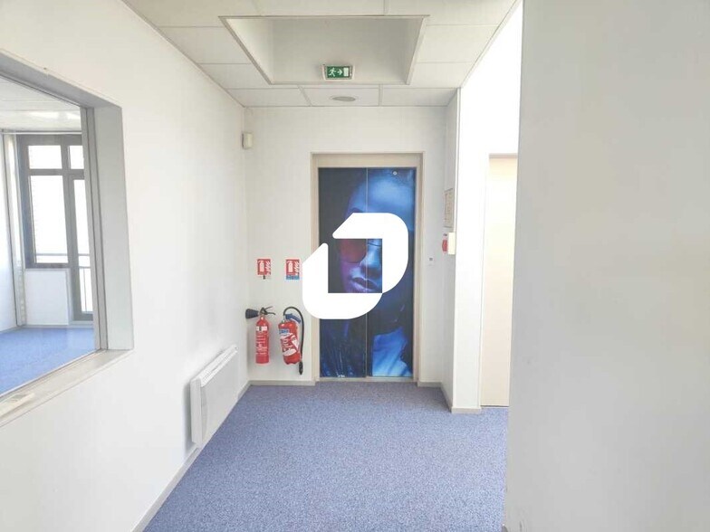 Bureau dans Nanterre à vendre - Photo intérieure – Image 3 sur 4
