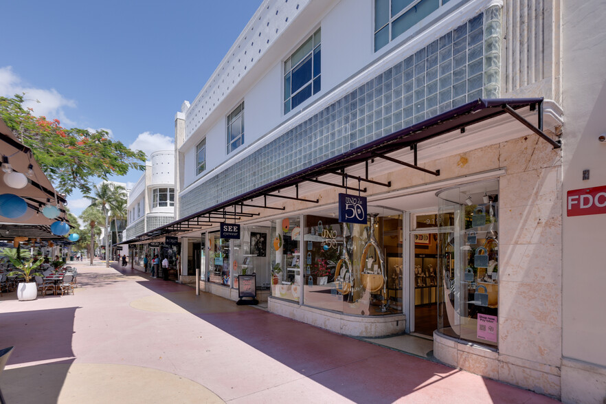 901-927 Lincoln Rd, Miami Beach, FL à louer - Photo de l’immeuble – Image 3 sur 9