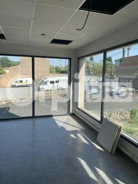 Local commercial dans Eysines à louer - Photo de l’immeuble – Image 3 sur 5
