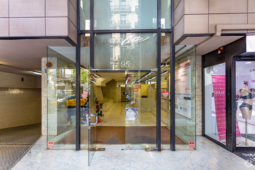 Carrer de Pau Claris, 95, Barcelone, Barcelona à vendre - Photo de l’immeuble – Image 1 sur 3