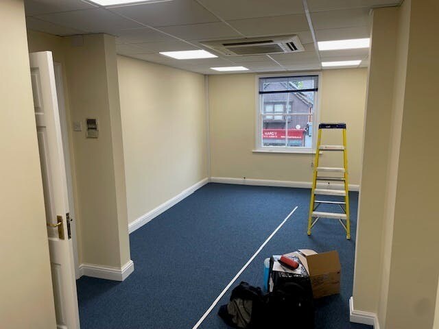 11-13 Dukes Ride, Crowthorne à louer - Photo de l’immeuble – Image 2 sur 6