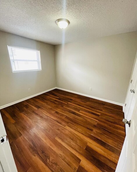 1695 Ontario Ave, Memphis, TN à vendre - Photo intérieure – Image 3 sur 9