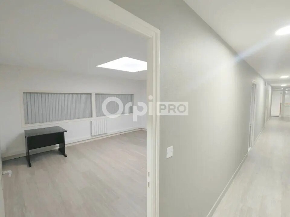 Bureau dans Reims à louer Photo intérieure– Image 1 sur 8