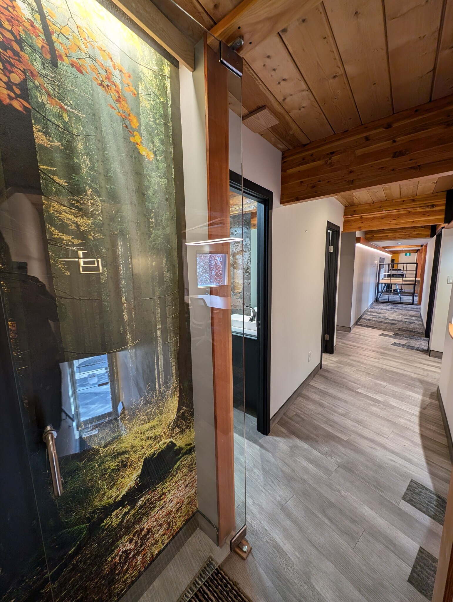 3731-3745 98th St NW, Edmonton, AB à louer Photo intérieure– Image 1 sur 11