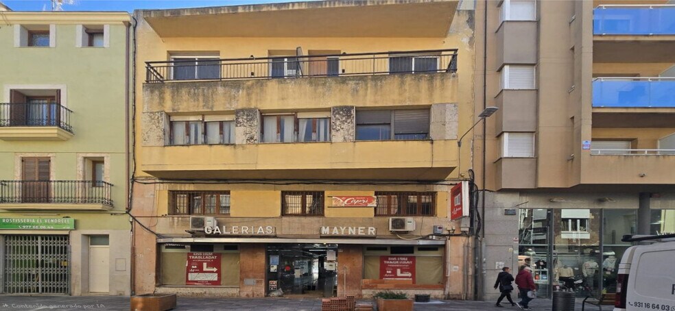 Immeuble residentiel dans El Vendrell, Tarragona à vendre - Photo principale – Image 1 sur 8