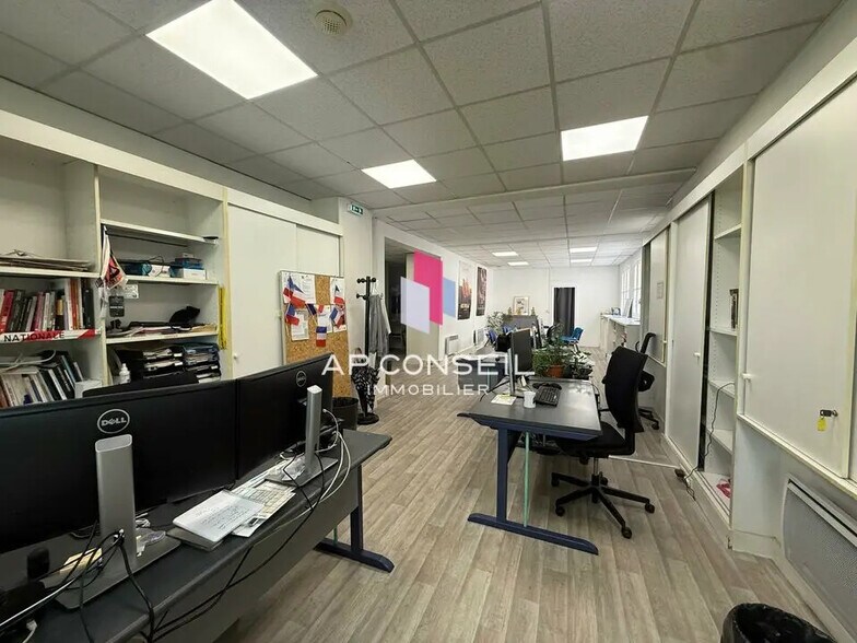 4 B Avenue De Sceaux, Versailles à louer - Photo de l’immeuble – Image 3 sur 7