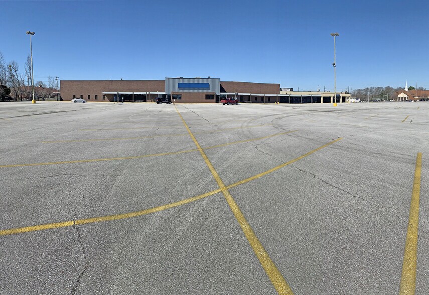 2009 Beltline Rd SW, Decatur, AL à louer - Photo principale – Image 1 sur 4