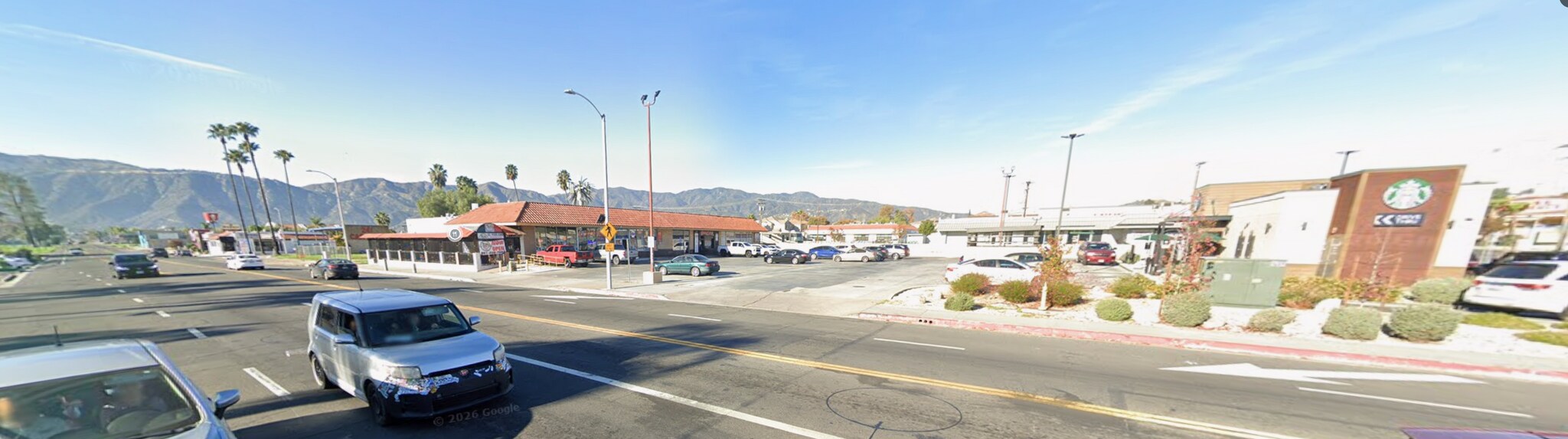 31085-31093 Riverside Dr, Lake Elsinore, CA à louer Photo de l’immeuble– Image 1 sur 3