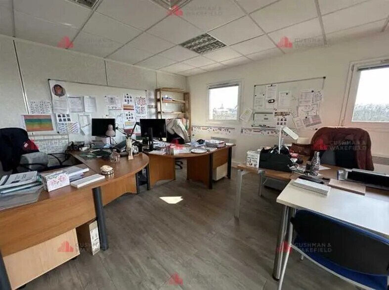 Bureau dans Dijon à louer - Photo de l’immeuble – Image 3 sur 5