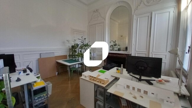 Plus de détails pour Rue Des Jardins, Lille - Bureau à louer