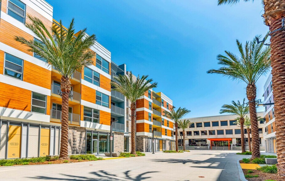 14150 Riverside Dr, Sherman Oaks, CA à louer - Photo de l’immeuble – Image 3 sur 3