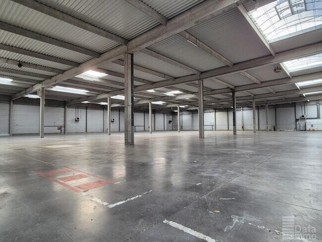Plus de détails pour Industriel/Logistique à louer