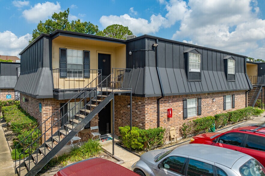 1541 Moritz Dr, Houston, TX à vendre - Photo de l’immeuble – Image 2 sur 20
