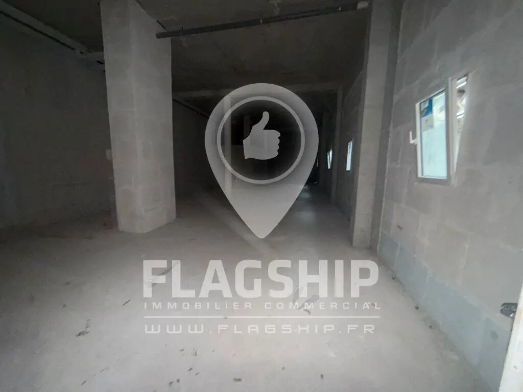 Local commercial dans Montreuil à louer Photo intérieure– Image 1 sur 7