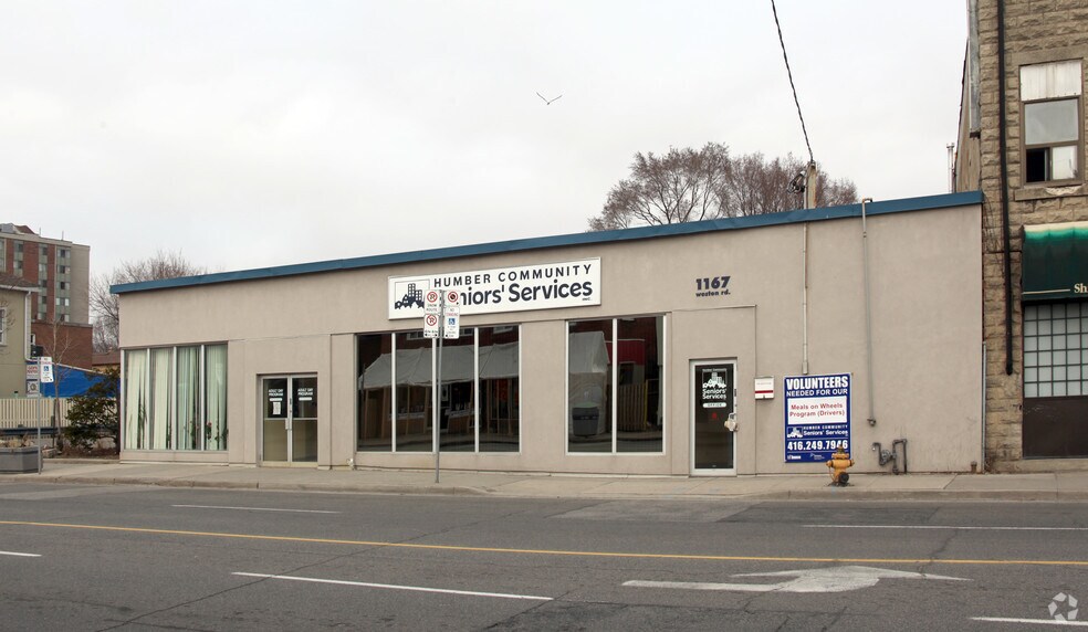 1165-1167 Weston Rd, Toronto, ON à louer - Photo de l’immeuble – Image 2 sur 2
