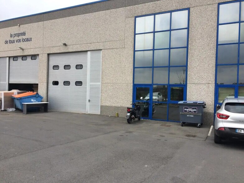 Industriel/Logistique dans La Sentinelle à vendre - Photo de l’immeuble – Image 1 sur 4