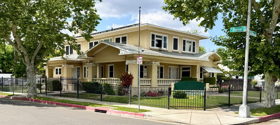 807 N Van Ness Ave, Fresno, CA à louer - Photo de l’immeuble – Image 2 sur 9