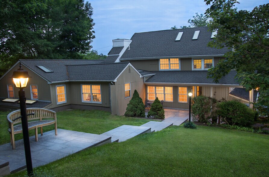 1105 Taylorsville Rd, Washington Crossing, PA à louer - Photo principale – Image 1 sur 10