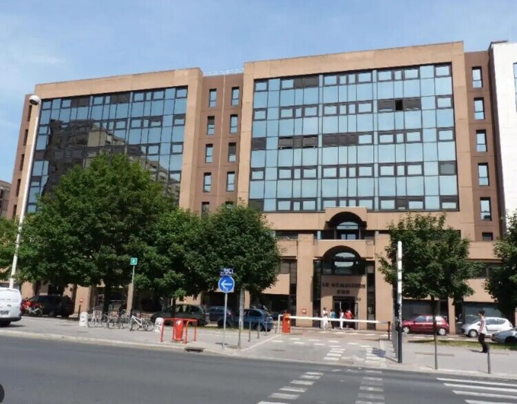 Bureau dans Lyon à louer - Photo de l’immeuble – Image 1 sur 1