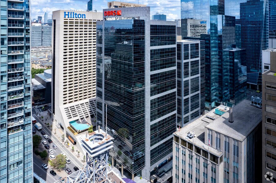 181 University Ave, Toronto, ON à louer - Photo de l’immeuble – Image 3 sur 5
