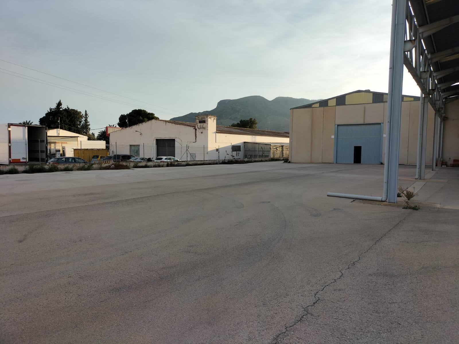 Industriel/Logistique dans Orihuela, Alicante à vendre Photo de l’immeuble– Image 1 sur 13