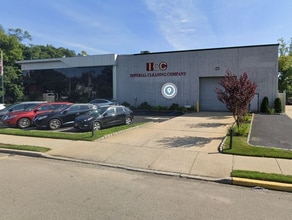 151 Dixon Ave, Amityville, NY à louer Photo intérieure– Image 2 sur 4