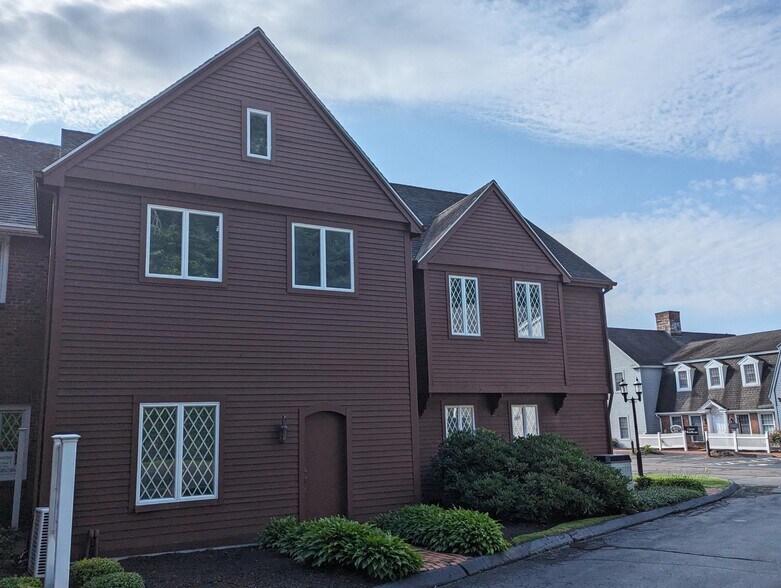 250 State St, North Haven, CT à vendre - Photo de l’immeuble – Image 3 sur 20