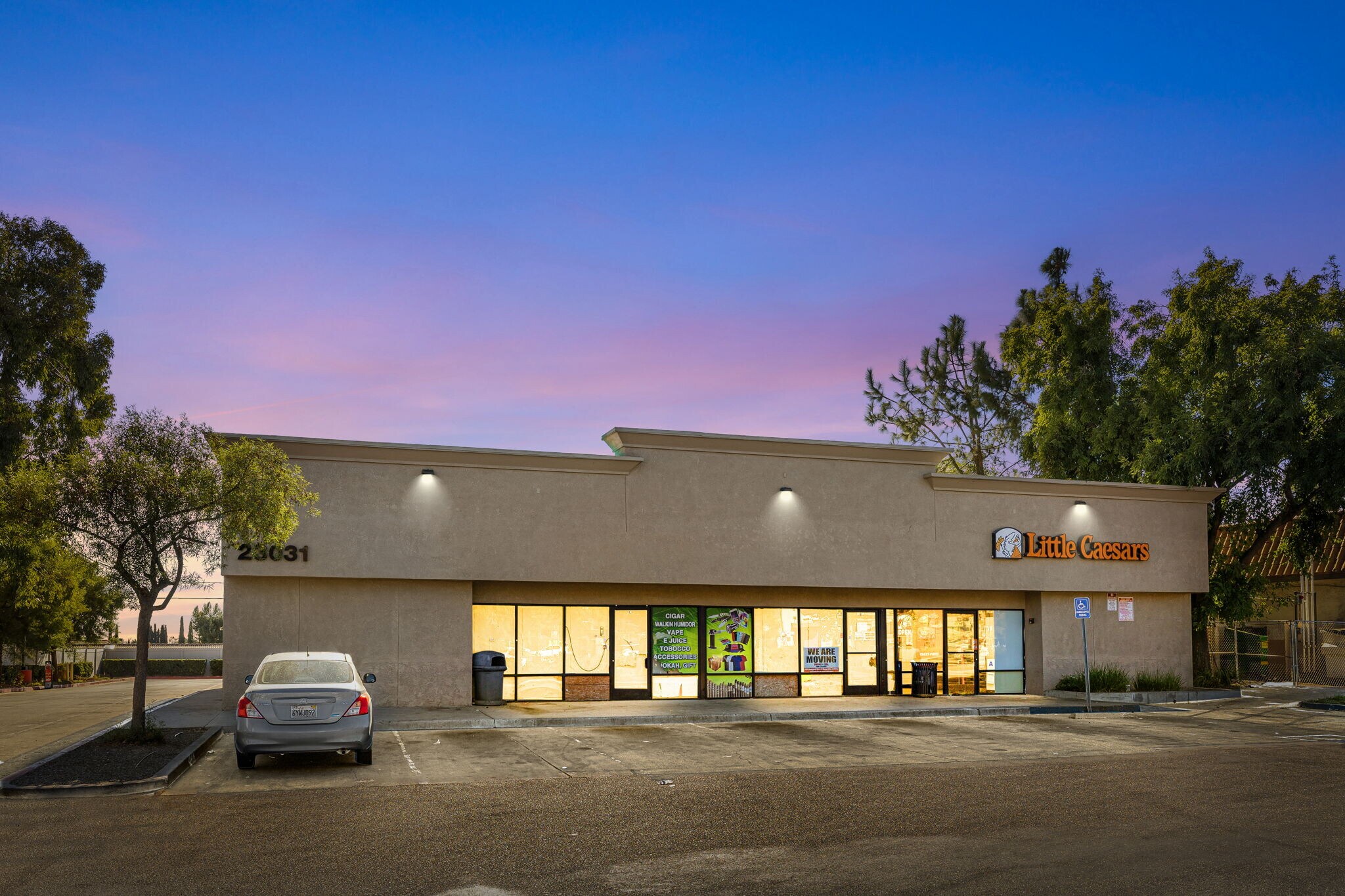 23031 Sunnymead Blvd, Moreno Valley, CA à vendre Photo de l’immeuble– Image 1 sur 17