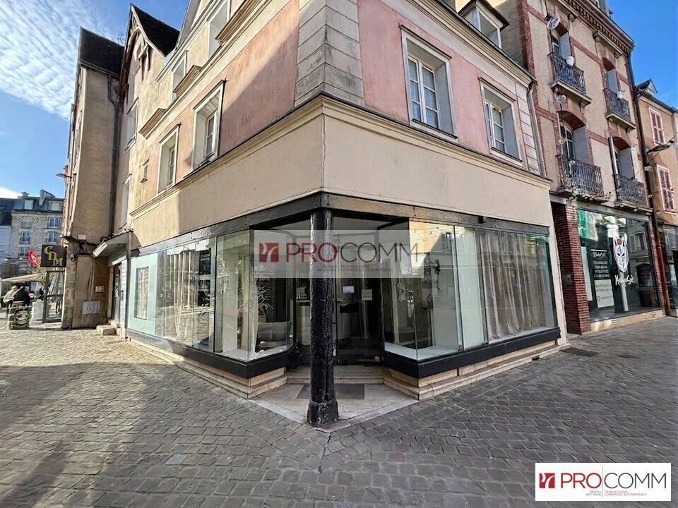 Local commercial dans Chartres à louer Photo de l’immeuble– Image 1 sur 2