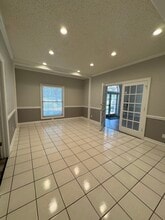 1615 W Abram St, Arlington, TX à louer Photo intérieure– Image 2 sur 20