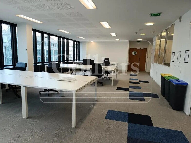 92300 Levallois-Perret, Levallois-Perret à louer - Photo de l’immeuble – Image 3 sur 9