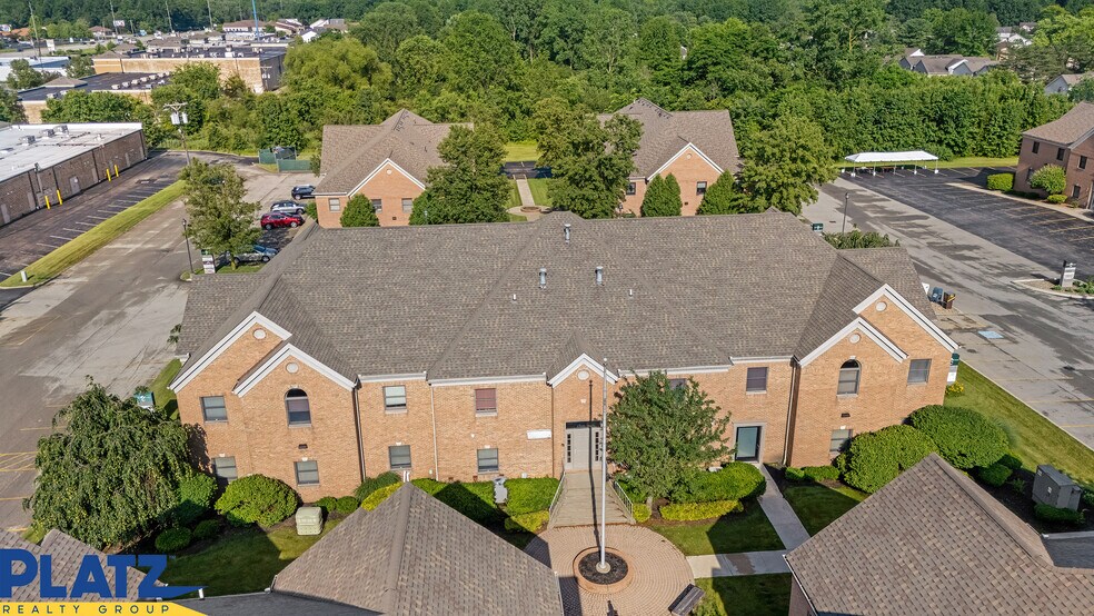 6715 Tippecanoe Rd, Canfield, OH à louer - Photo de l’immeuble – Image 2 sur 7