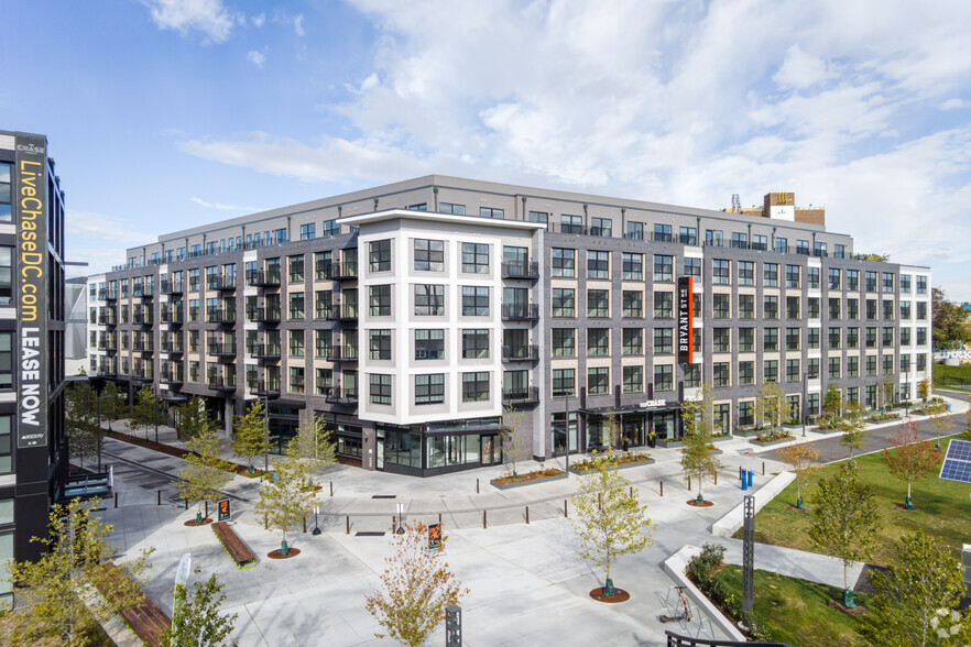 680 Rhode Island Ave NE, Washington, DC à louer - Photo de l’immeuble – Image 2 sur 56