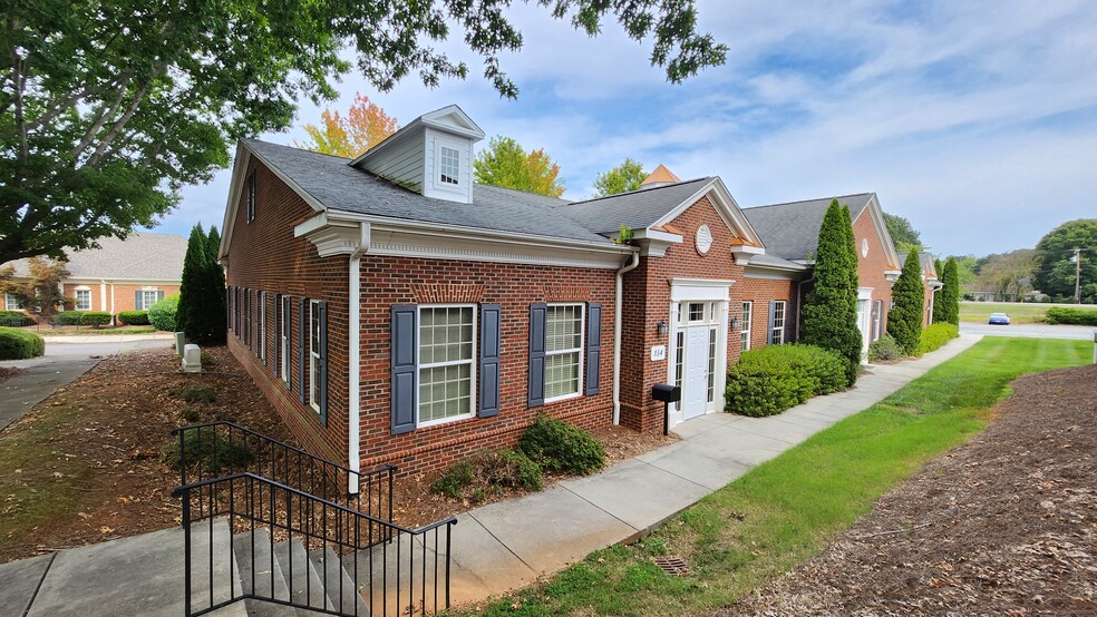 154 Dornach Way, Bermuda Run, NC à louer - Photo de l’immeuble – Image 3 sur 4