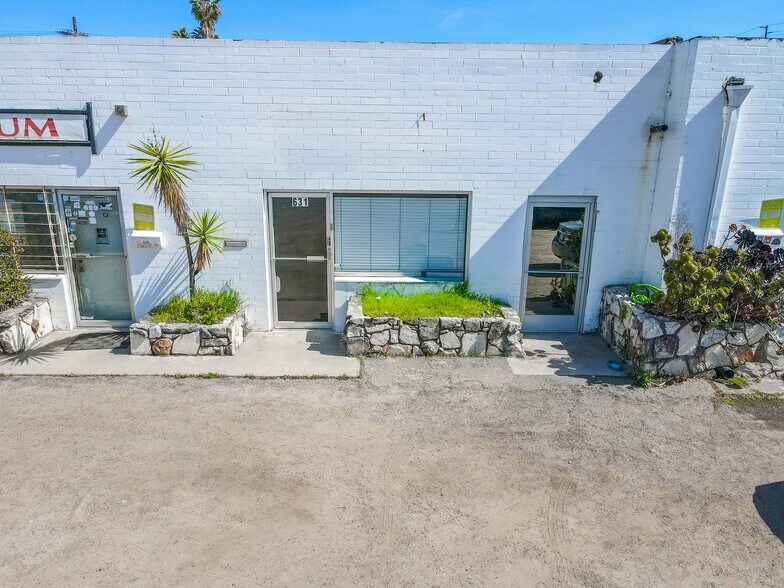 629-633 W 5th Ave, Escondido, CA à vendre - Photo de l’immeuble – Image 2 sur 6