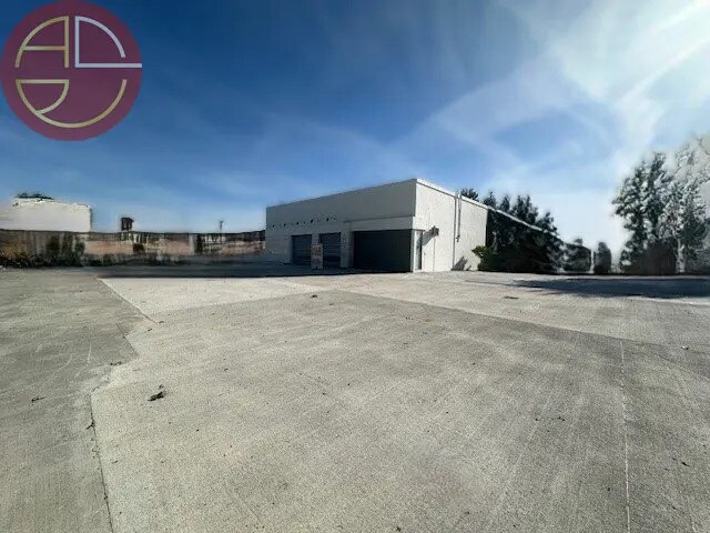 Plus de détails pour Local commercial à louer