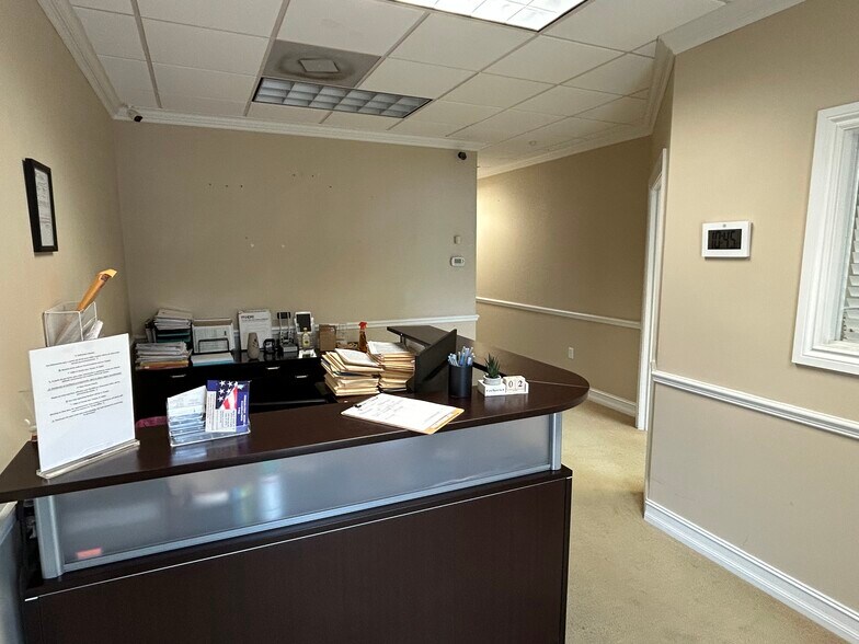 555 S Hercules Ave, Clearwater, FL à louer - Photo de l’immeuble – Image 3 sur 5