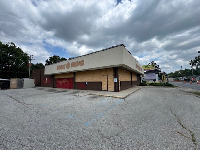 1150 E Weber Rd, Columbus, OH à vendre - Photo de l’immeuble – Image 2 sur 13