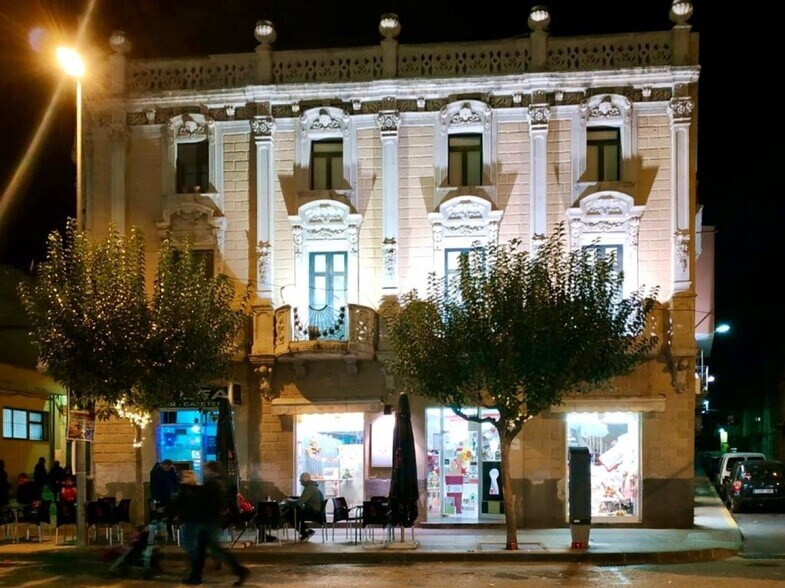 Avinguda de la Ràpita, Amposta, Tarragona à louer - Photo de l’immeuble – Image 3 sur 4