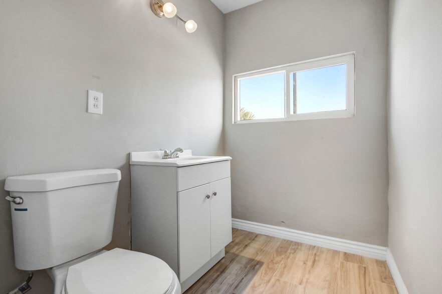 8926 Arlington Ave, Riverside, CA à louer - Photo de l’immeuble – Image 2 sur 13