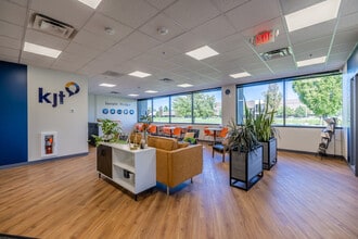 500 Canal View Blvd, Rochester, NY à louer Photo intérieure– Image 2 sur 6