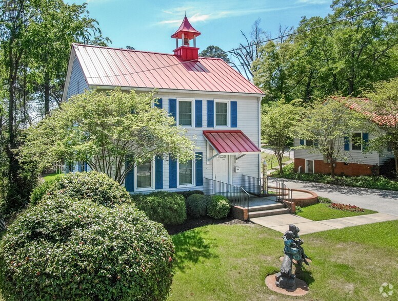 727 Mcgilvary St, Fayetteville, NC à vendre - Photo de l’immeuble – Image 3 sur 13