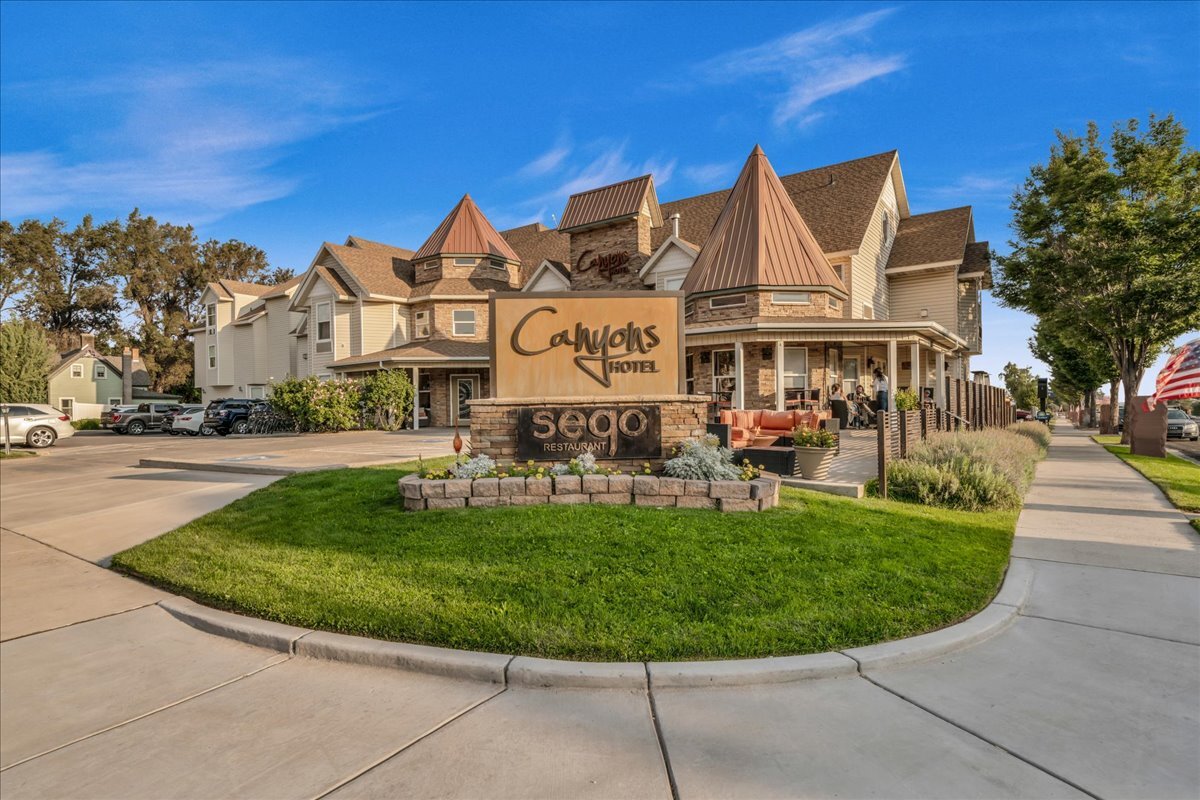 236 US 89, Kanab, UT à vendre Photo principale– Image 1 sur 32