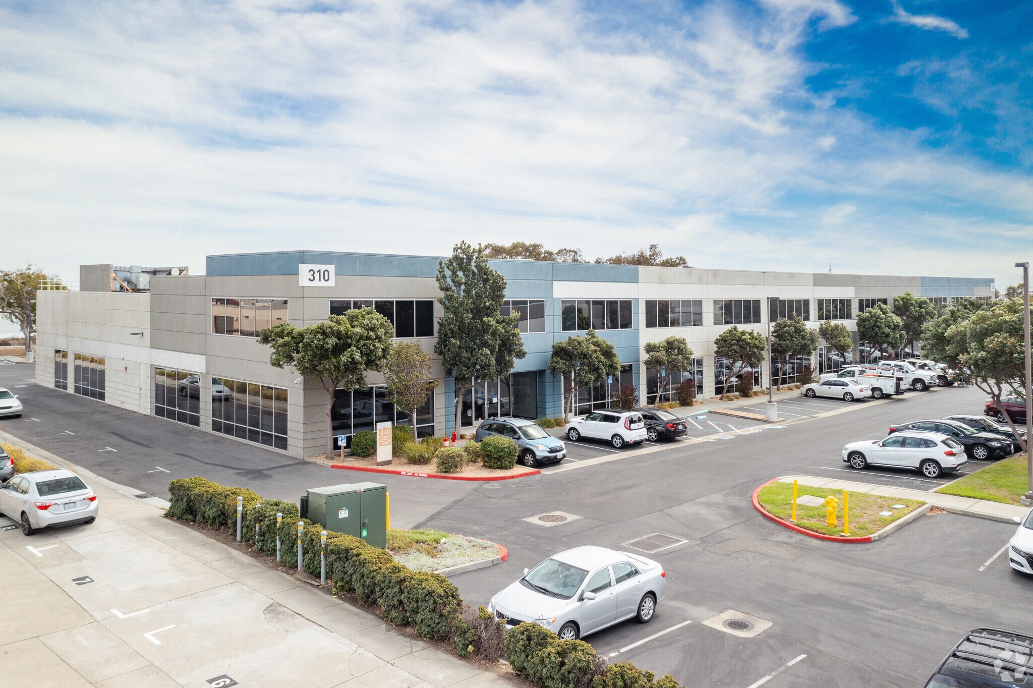 310 Utah Ave, South San Francisco, CA à louer Photo principale– Image 1 sur 8