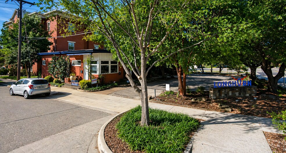 204 S Kentucky St, McKinney, TX à vendre - Photo principale – Image 1 sur 18
